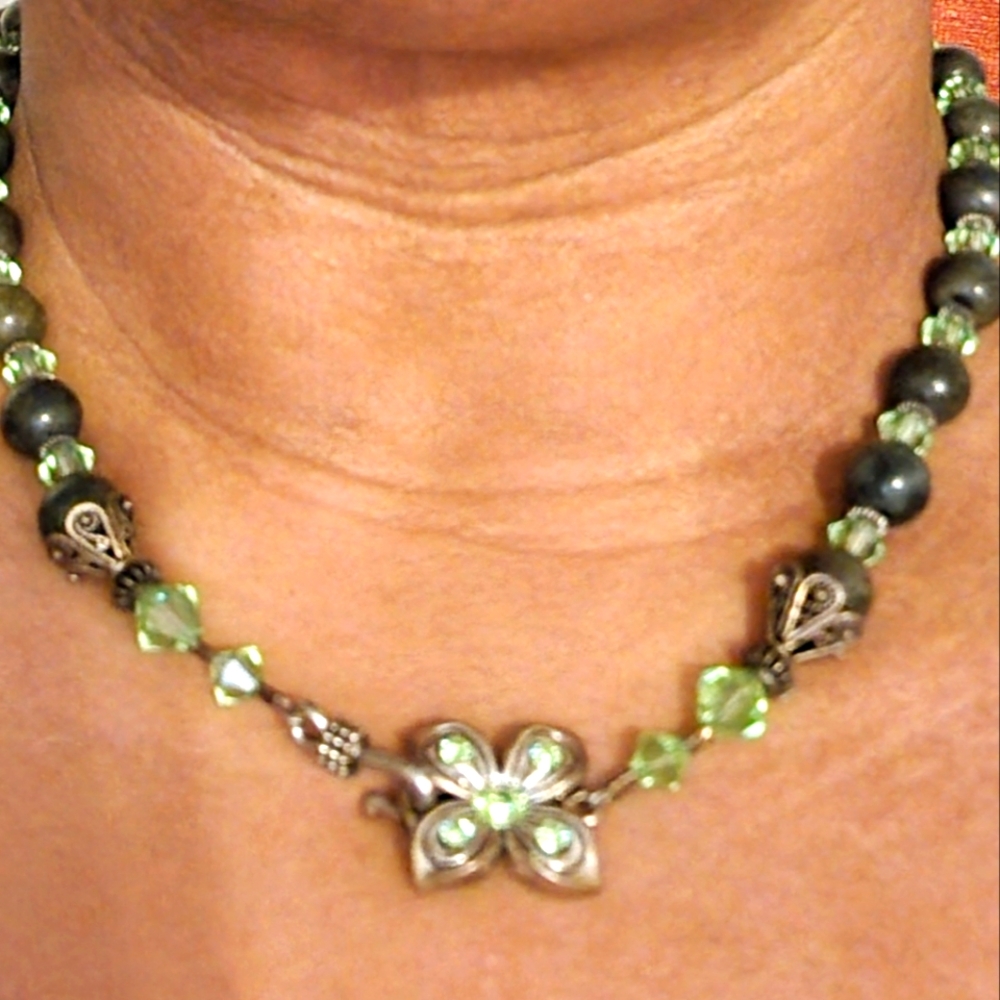 Handmade 18in Green beaded necklace